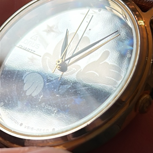 Mickey Mouse Holographic Watch by Lorus (Seiko) Unisex - Picture 12 of 14